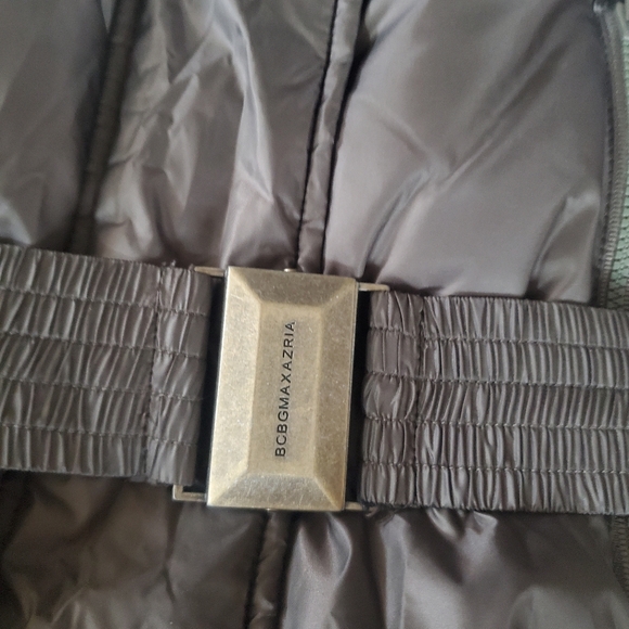 Vest - Picture 5 of 15